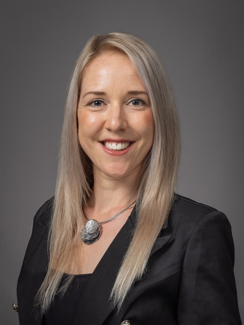 Dr. Nina Steigerwald