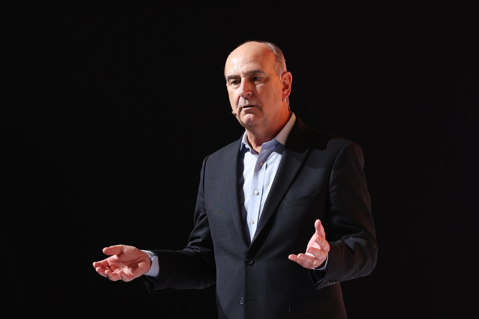 John Mattone speaking at executive leadership event