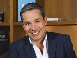 Armando Uriegas
